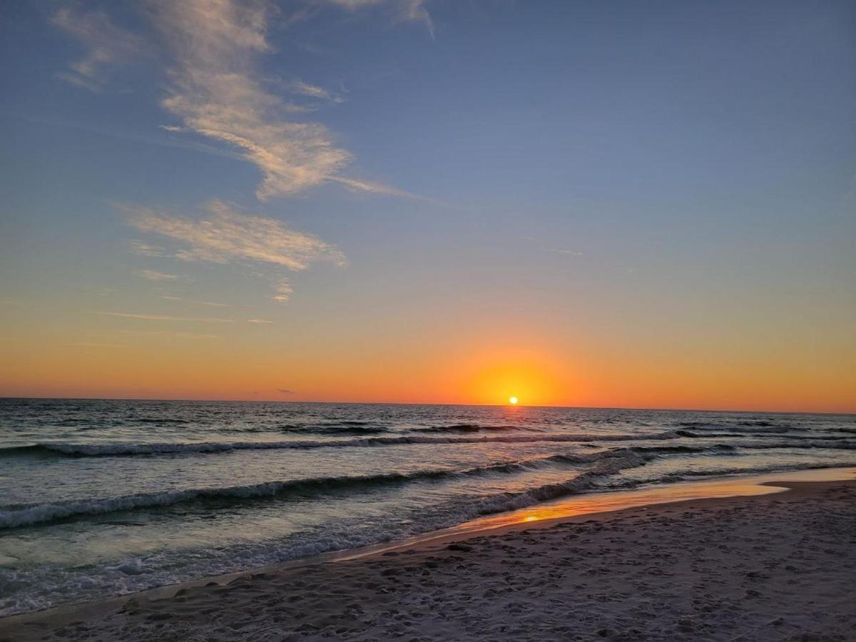 Beach House 5Min Walk To Beach, Pool, Close To Shops And Activities Destin Eksteriør billede